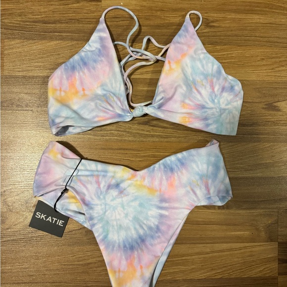 NWT SKATIE Tie-Dye Bikini Set - Picture 1 of 2